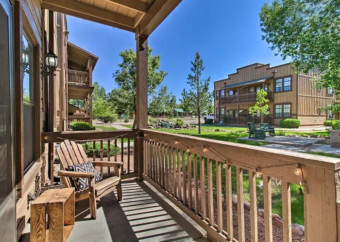Apartment Rustic-chic With Fishing Pond! *